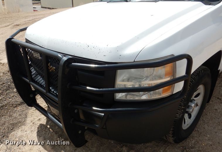 image for item GO9124 2010 Chevrolet Silverado 1500 pickup truck