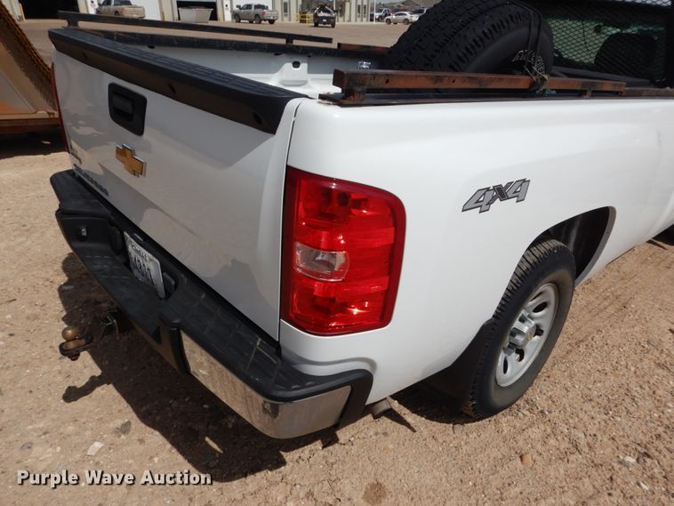 image for item GO9124 2010 Chevrolet Silverado 1500 pickup truck