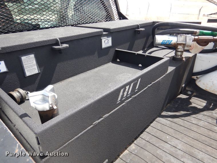 image for item GO9124 2010 Chevrolet Silverado 1500 pickup truck