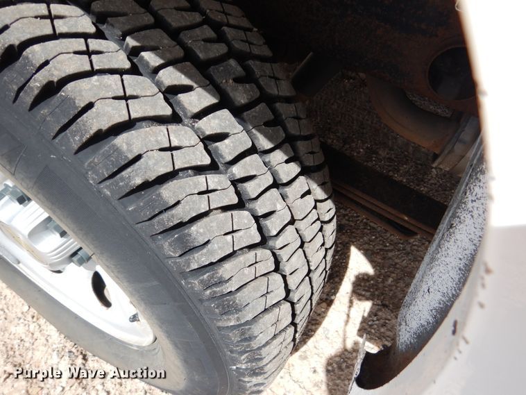 image for item GO9124 2010 Chevrolet Silverado 1500 pickup truck