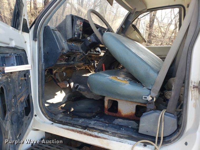 image for item GO9269 1991 Chevrolet Kodiak C5500 dump truck