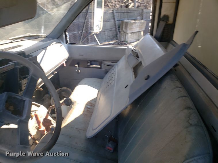 image for item GO9269 1991 Chevrolet Kodiak C5500 dump truck