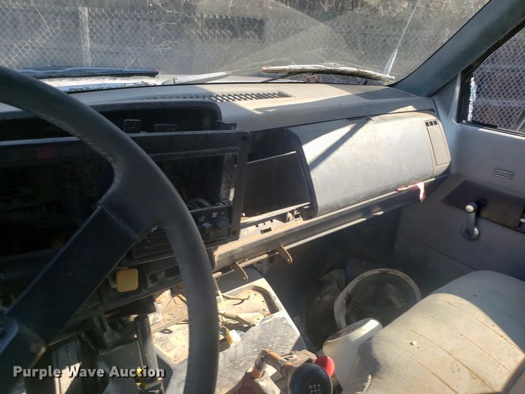 image for item GO9269 1991 Chevrolet Kodiak C5500 dump truck