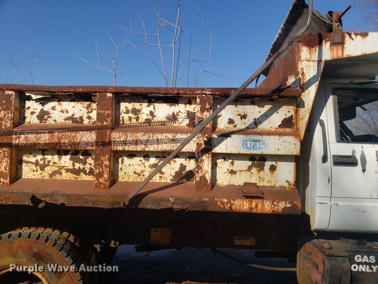 image for item GO9269 1991 Chevrolet Kodiak C5500 dump truck