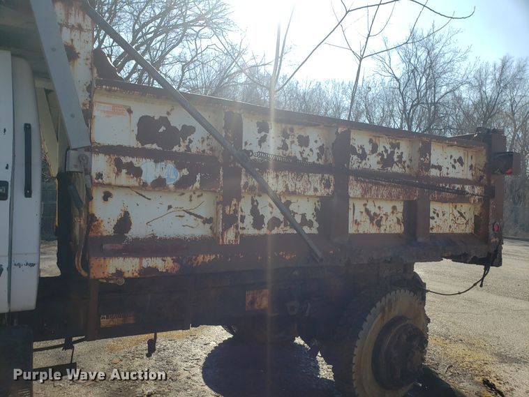 image for item GO9269 1991 Chevrolet Kodiak C5500 dump truck