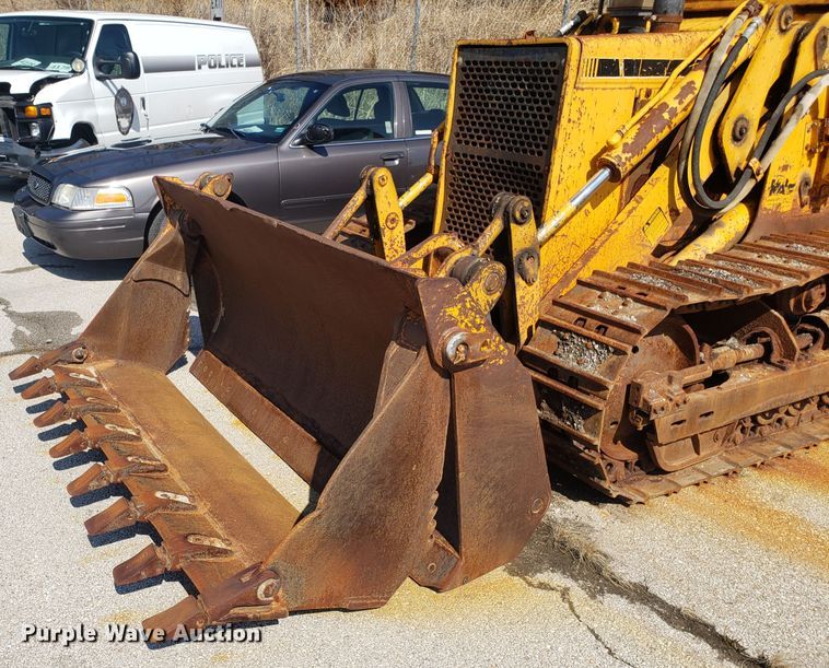 image for item GO9273 John Deere 555G  track loader