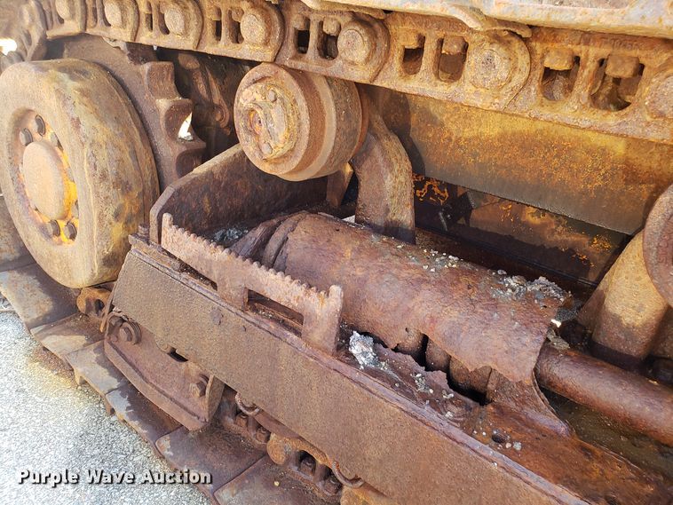 image for item GO9273 John Deere 555G  track loader