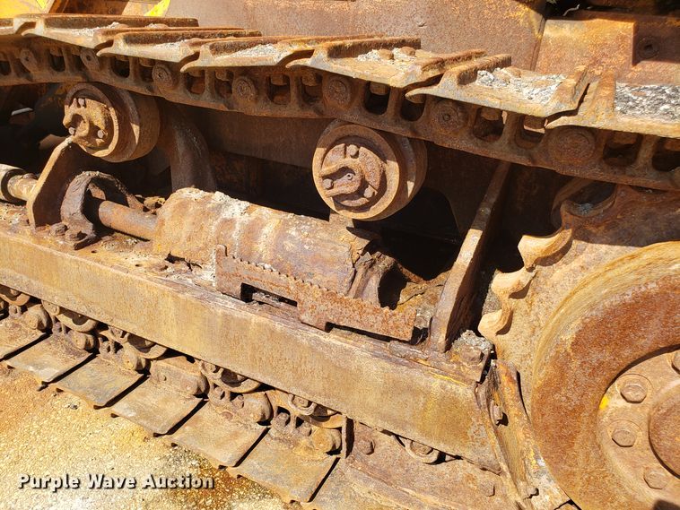 image for item GO9273 John Deere 555G  track loader