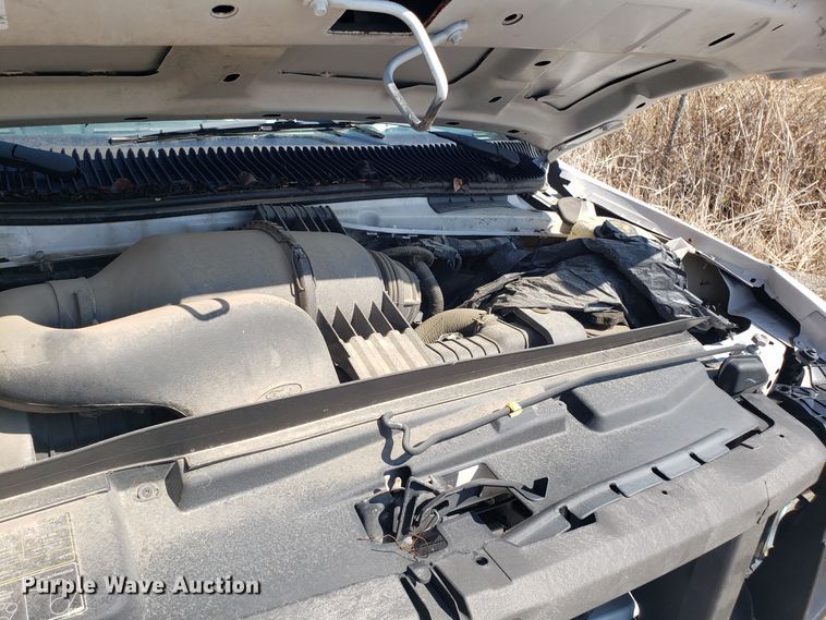 image for item GO9275 2013 Ford E350 Super Duty  van