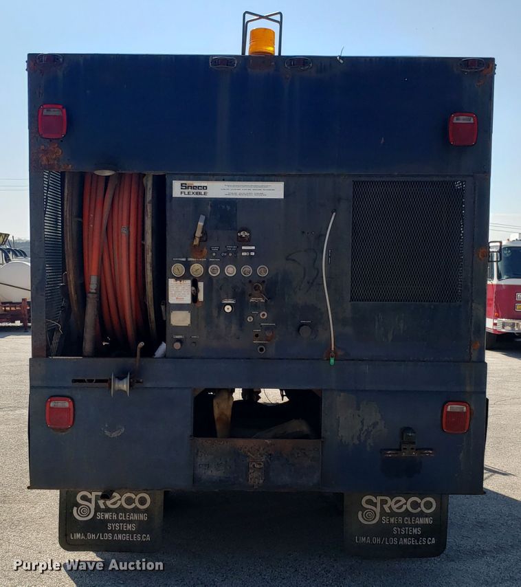 image for item GO9277 1992 Ford F700 sewer jetter truck