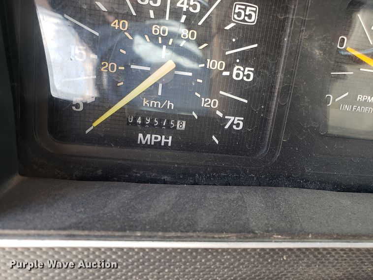 image for item GO9277 1992 Ford F700 sewer jetter truck