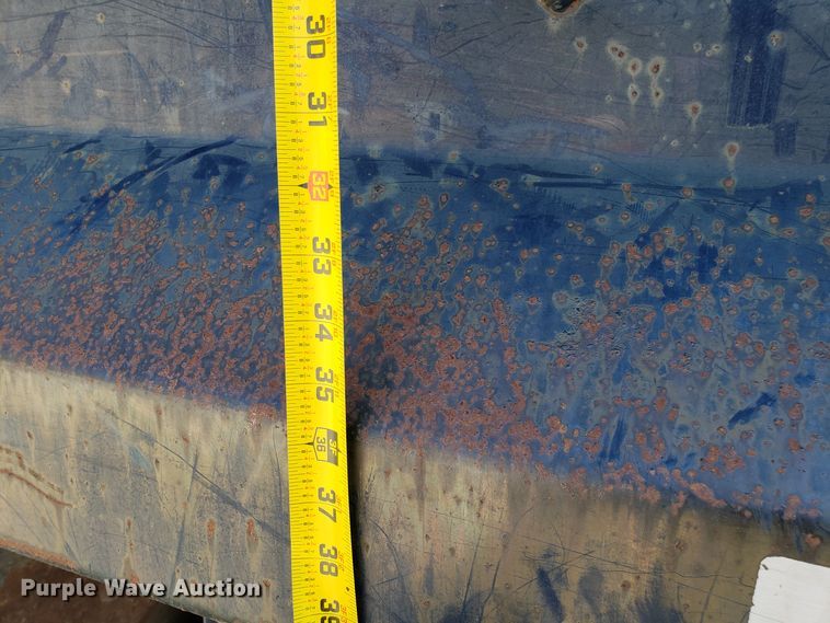 image for item GO9278 1993 Ford F900 dump truck