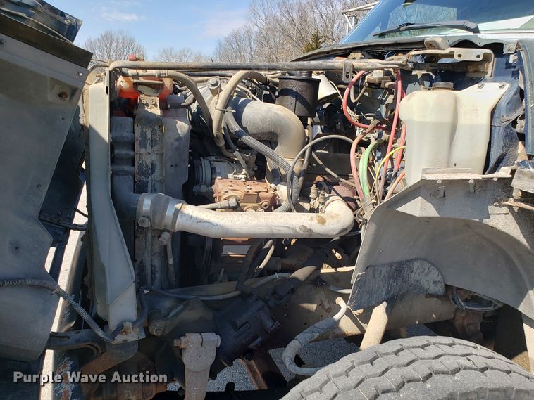 image for item GO9278 1993 Ford F900 dump truck