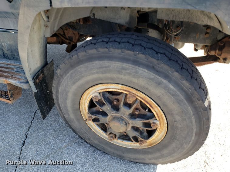 image for item GO9278 1993 Ford F900 dump truck