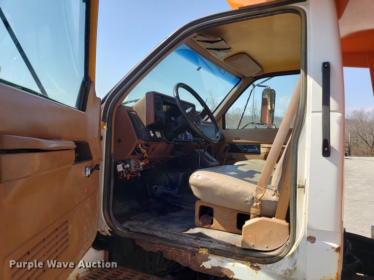image for item GO9279 1991 Chevrolet Kodiak C6500 dump truck