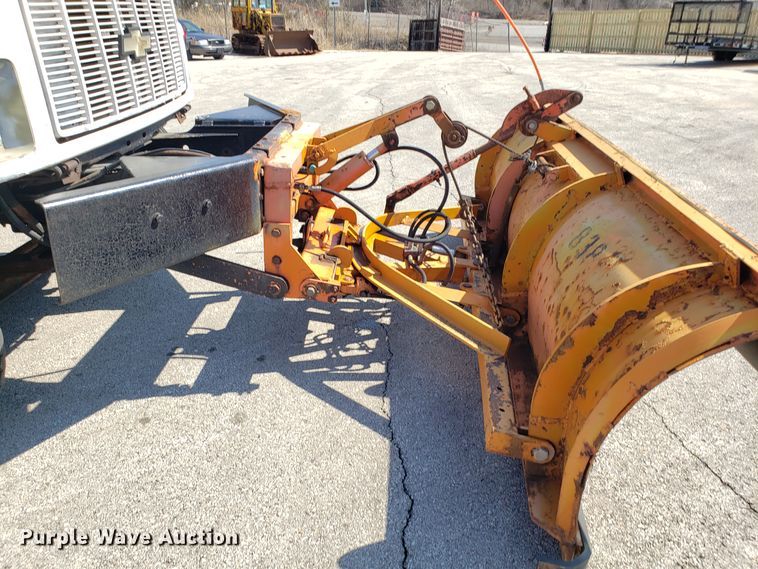 image for item GO9279 1991 Chevrolet Kodiak C6500 dump truck