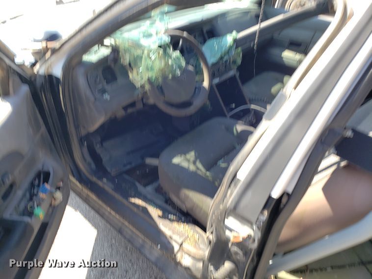 image for item GO9281 2005 Ford Crown Victoria Police Interceptor