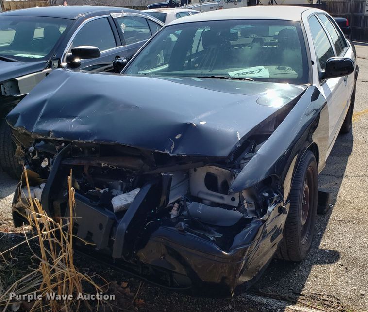 image for item GO9286 2011 Ford Crown Victoria Police Interceptor