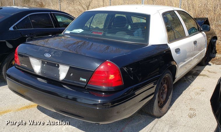 image for item GO9286 2011 Ford Crown Victoria Police Interceptor