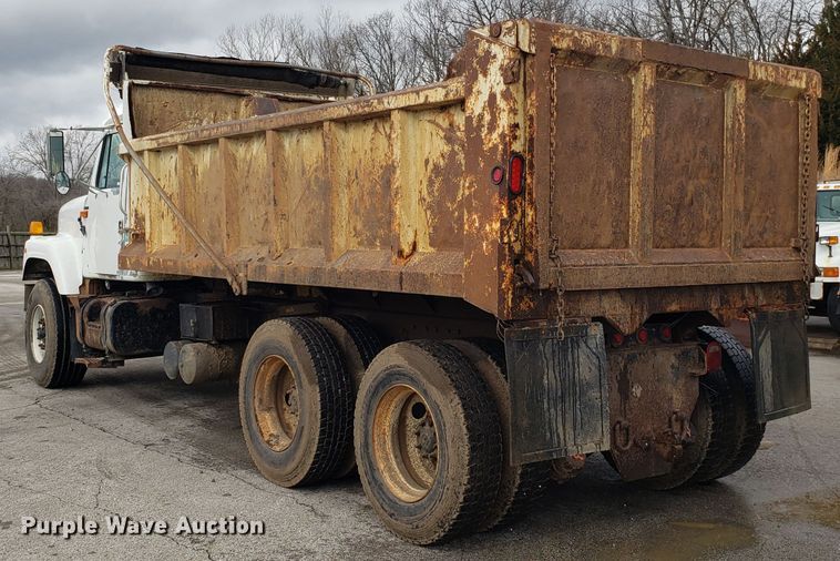 image for item GO9291 2003 International 2574 dump truck