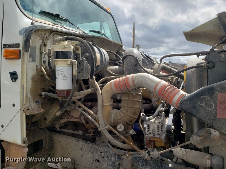 image for item GO9291 2003 International 2574 dump truck