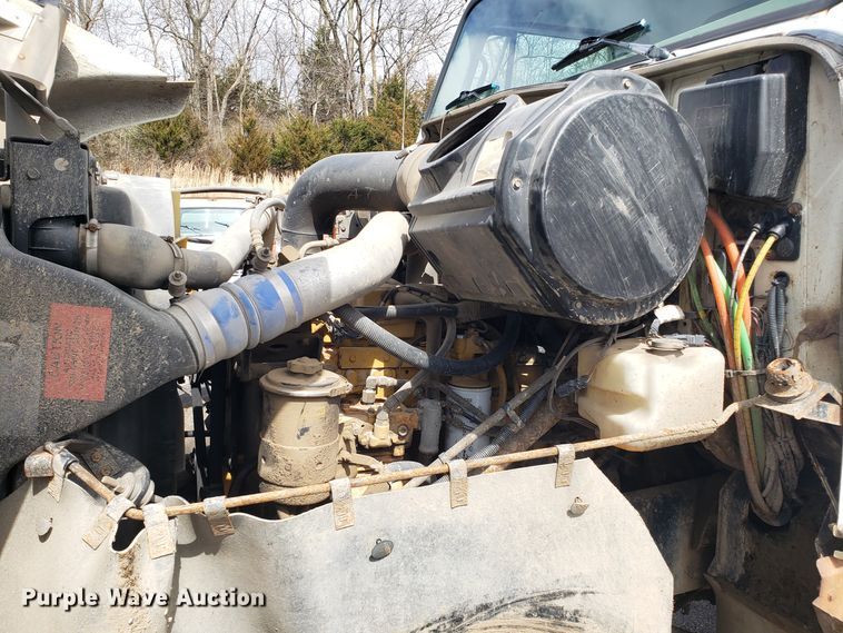 image for item GO9291 2003 International 2574 dump truck