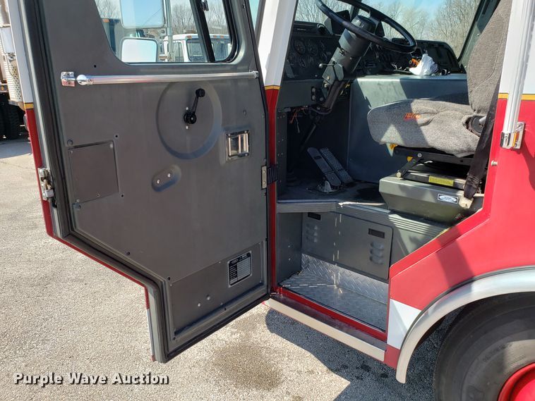 image for item GO9292 1995 E-one fire truck