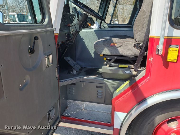 image for item GO9292 1995 E-one fire truck