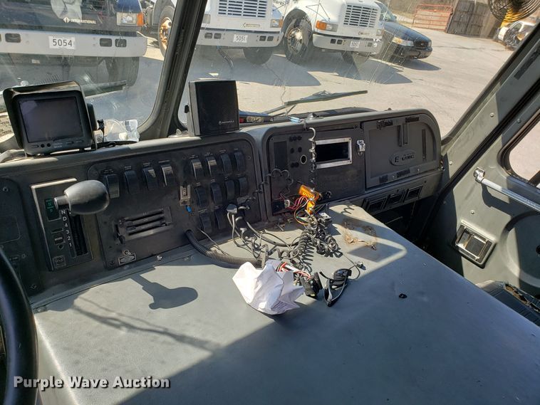 image for item GO9292 1995 E-one fire truck