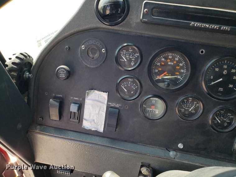 image for item GO9292 1995 E-one fire truck