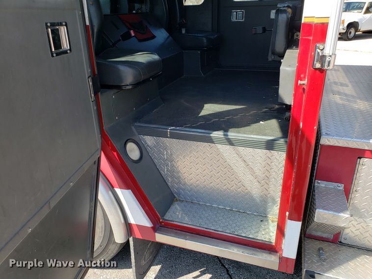 image for item GO9292 1995 E-one fire truck