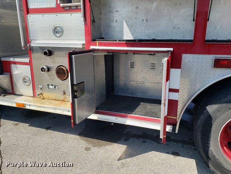 image for item GO9292 1995 E-one fire truck