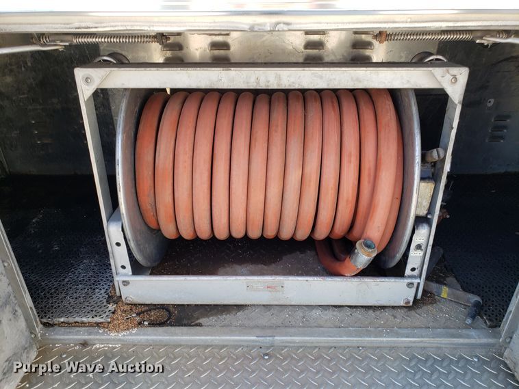 image for item GO9292 1995 E-one fire truck