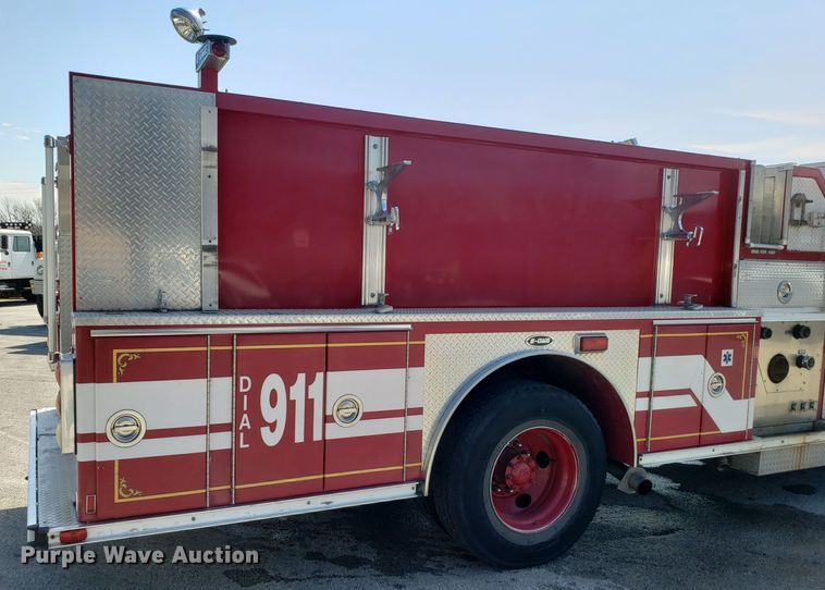 image for item GO9292 1995 E-one fire truck