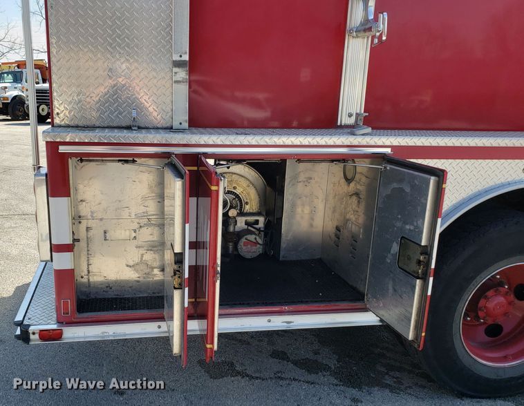 image for item GO9292 1995 E-one fire truck