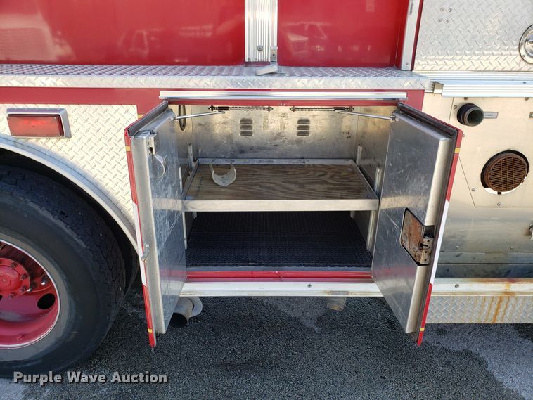 image for item GO9292 1995 E-one fire truck