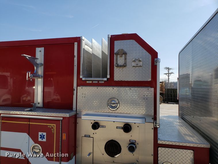 image for item GO9292 1995 E-one fire truck