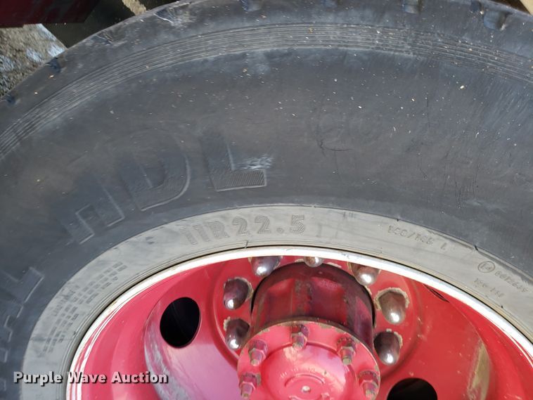 image for item GO9292 1995 E-one fire truck