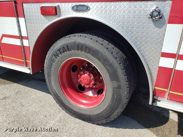 image for item GO9292 1995 E-one fire truck