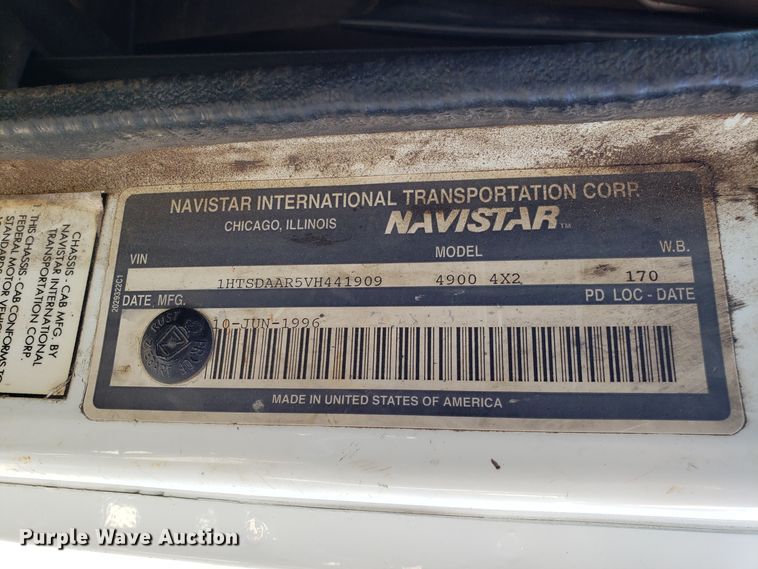 image for item GO9293 1997 International 4900 dump truck