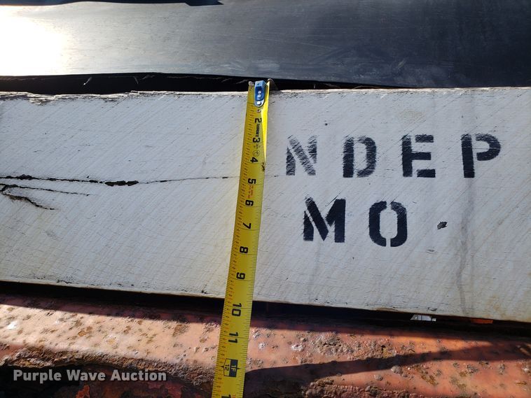 image for item GO9293 1997 International 4900 dump truck