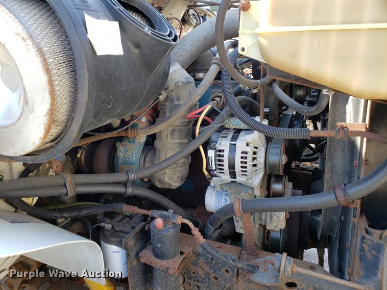 image for item GO9293 1997 International 4900 dump truck