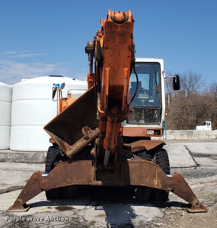 image for item GO9294 1999 Daewoo Solar 170W-III rubber tired excavator