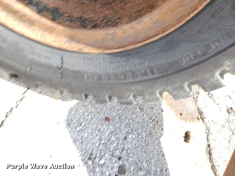 image for item GO9294 1999 Daewoo Solar 170W-III rubber tired excavator