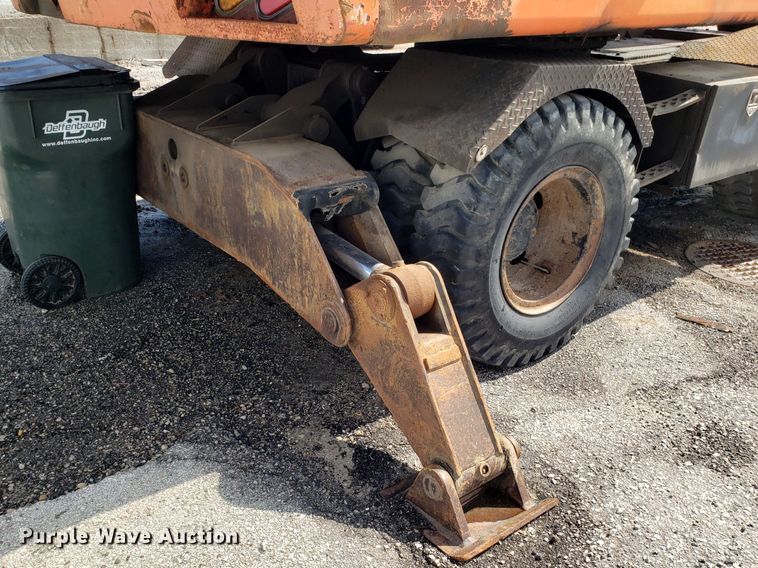 image for item GO9294 1999 Daewoo Solar 170W-III rubber tired excavator