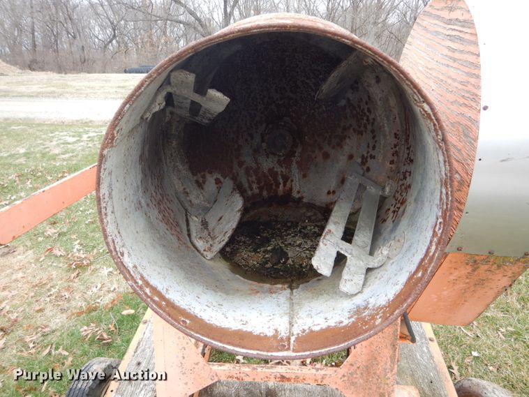 image for item GO9541 Concrete mixer