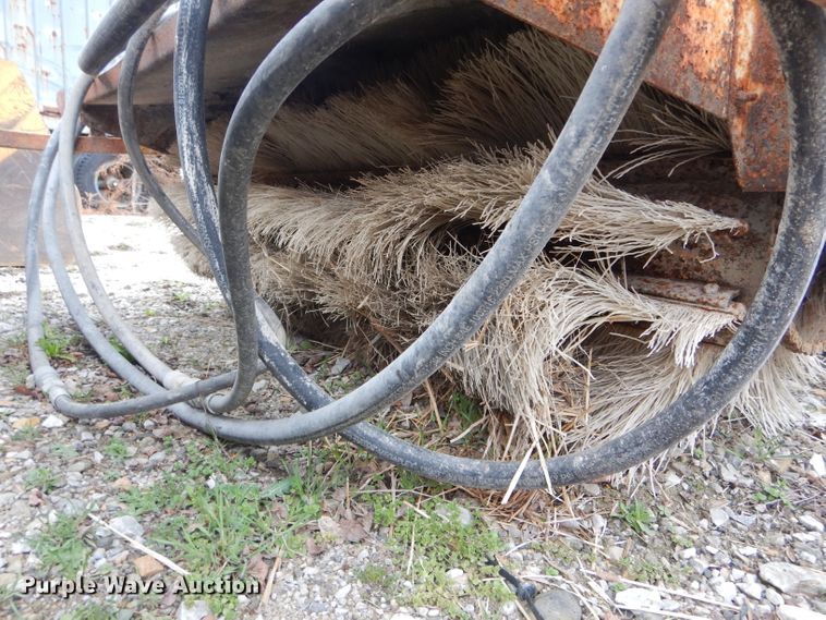 image for item GO9552 5'W broom