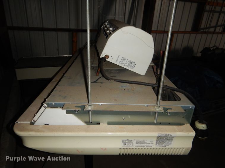 image for item GO9983 Split type air conditioners