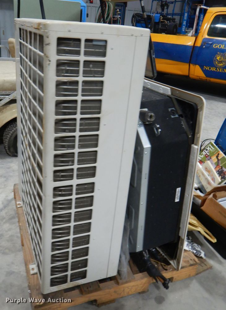 image for item GO9983 Split type air conditioners