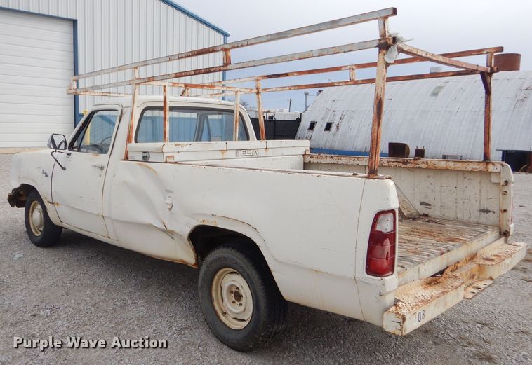 image for item GO9987 1980 Dodge Custom 150  pickup truck